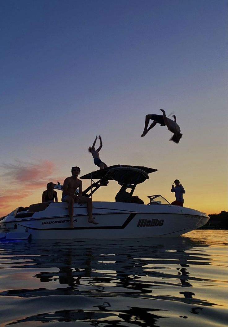 Elevate Your Relaxation: Explore The World of Hot Tubs
